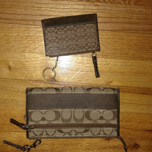 Coach wallet and change purse - Picture 4 of 4